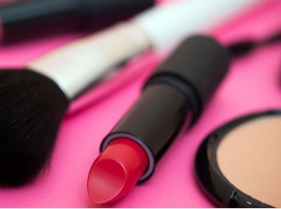 民办幼儿园转公益普惠性幼儿园，学费调整引发关注